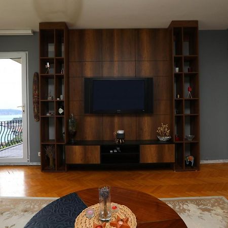 Exclusive Flat With Bosphorus View In Besiktas Appartement Istanboel Buitenkant foto